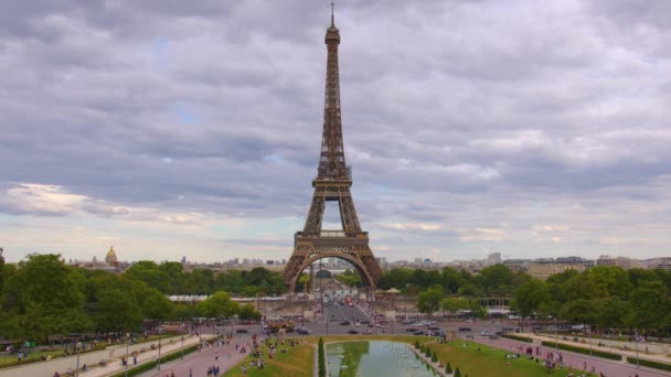 Eiffel Tower Sunset Summer Neutral Color Video Edit Most Popular — Stok Video