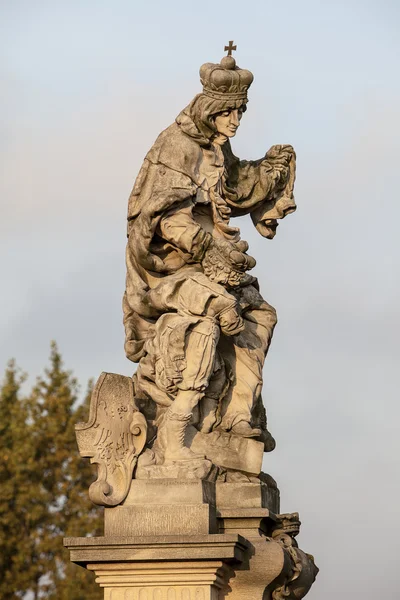 Standbeeld van st. ludmilla van Bohemen — Stockfoto
