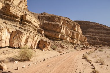 toprak yol negev Çölü'nde