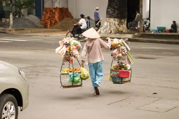 Vietnamesiska street leverantör — Stockfoto