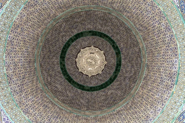 Ceiling Pattern Of The Dome Of The Chain — Stock Photo, Image