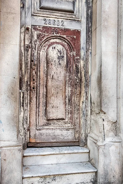 Peinture Rouge Fanée Sur Une Vieille Porte Bois Désintègre Progressivement — Photo