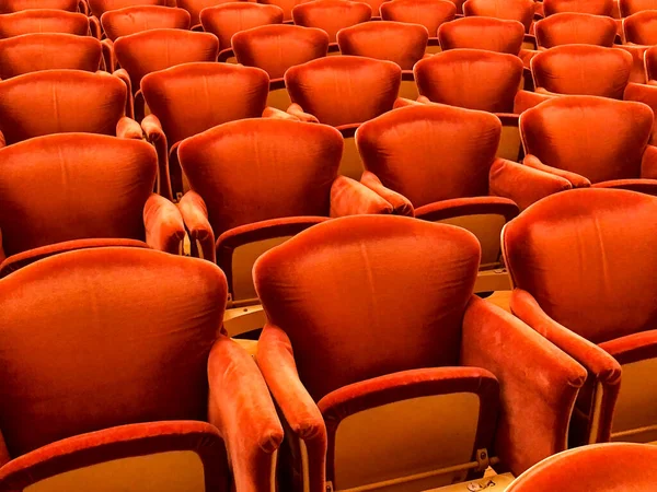 Fileiras Assentos Casa Ópera Veneza São Cobertos Veludo Vermelho Macio — Fotografia de Stock