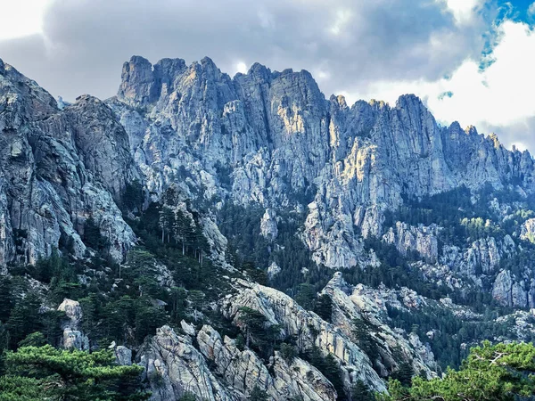 Col Bavella Ist Ein Malerischer Teil Der Berge Des Zentralmassivs — Stockfoto