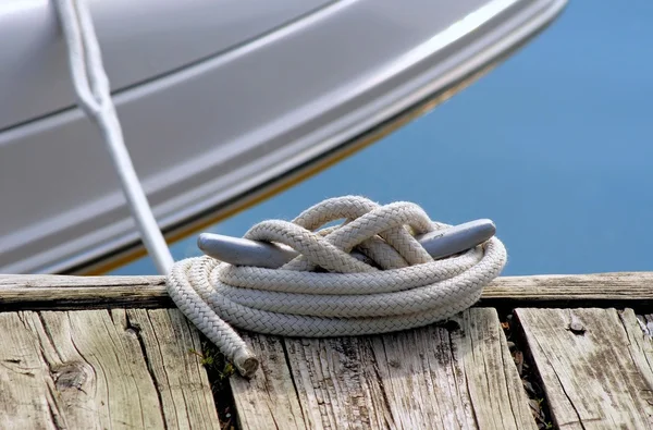 Boat Tied To Dock — Stock Photo, Image