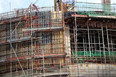 Bina yapım aşamasında