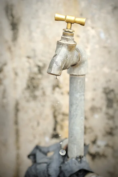 Vazamento de água — Fotografia de Stock