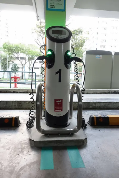 Singapore September 2021 Electric Car Charging Station Bluesg Car Sharing — Stock Photo, Image