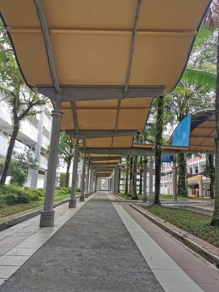 Singapore Ekim 2020 Singapur Hdb Alan Barınak Koridorunun Gündüz Görüntüsü — Stok fotoğraf