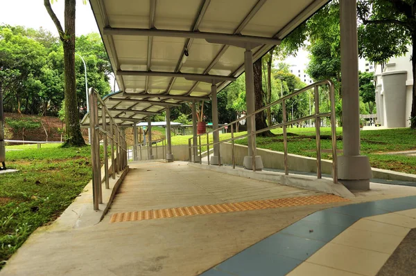 싱가포르 October 2020 Day View Singapore Hdb Area Shelter Walkway — 스톡 사진