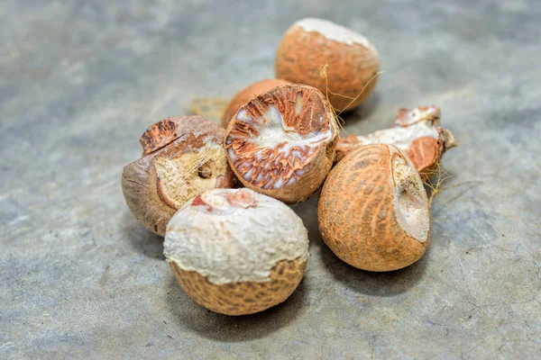 빈랑을 클로즈업 빈랑은 야자나무의 일종인아 야자나무의 열매의 씨입니다 Areca Nut — 스톡 사진