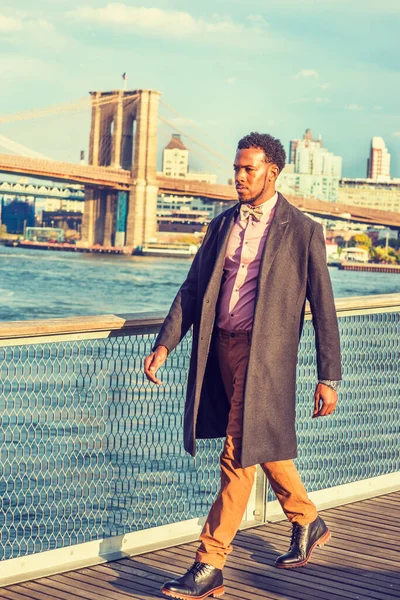 Empresario Afroamericano Que Viaja Nueva York Uso Abrigo Lana Camisa — Foto de Stock