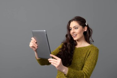 uzak çalışma, arama bilgileri, blog yazma ve internette sörf, online alışveriş