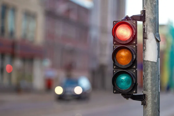 Blurred View City Traffic Traffic Lights Foreground Semaphore Red Light — Stock Photo, Image