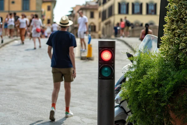 Florencia Italia Agosto 2021 Polar Con Luces Rojas Verdes Que —  Fotos de Stock