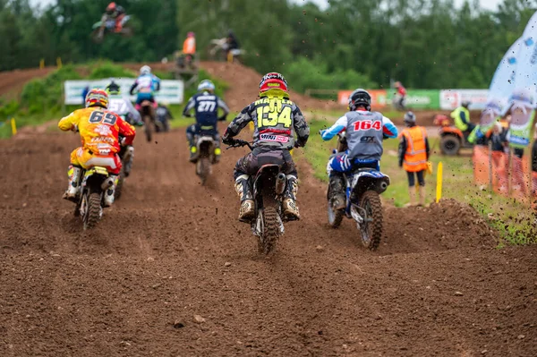 Dobele Letonia Junio 2022 Grupo Motocross Acción Largo Del Camino —  Fotos de Stock