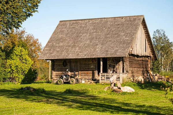 Tradicional Propriedade Rural Letã Celeiro Quintal Vidzeme Letónia — Fotografia de Stock