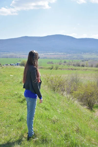 Krásný Portrét Dívky Krajiny — Stock fotografie