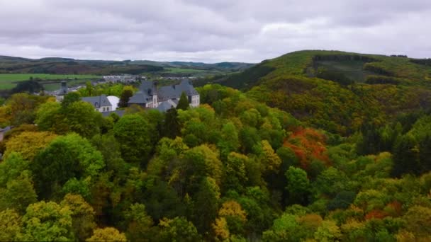 Wiltz Luxemburg Luchtopname Herfst Van Wiltz Castle Wolken Weer Drone — Stockvideo