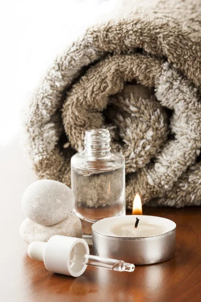 Aromatherapy oil and candle — Stock Photo, Image