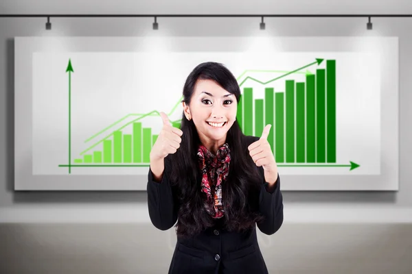 Successful business woman with bar chart — Stock Photo, Image