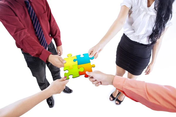 Entreprise team building puzzle — Photo