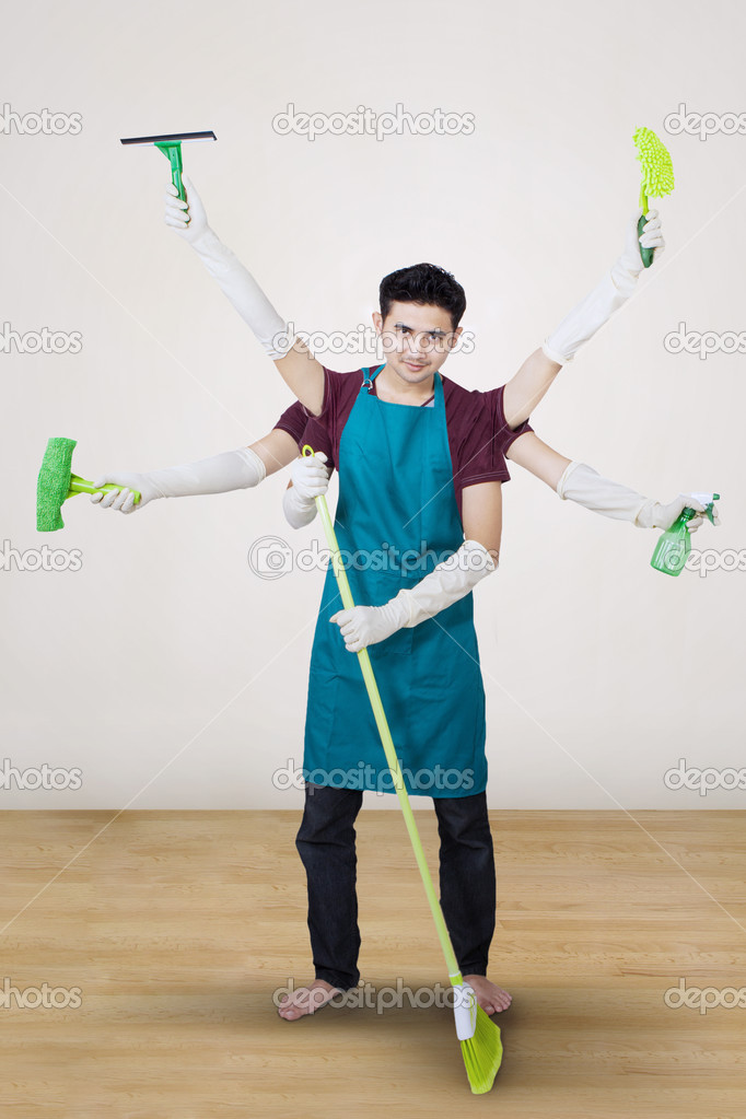 Cleaner with multi hands - vertical