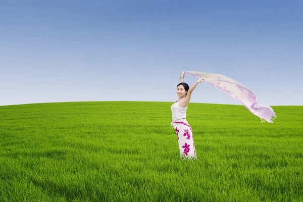 Enjoying fresh air on the meadow — Stock Photo, Image