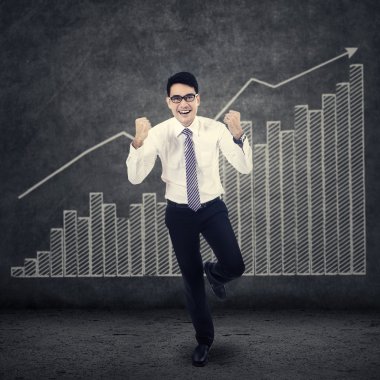 başarılı bir iş adamı ve finansal grafiği