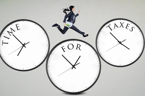 Time for taxes — Stock Photo, Image