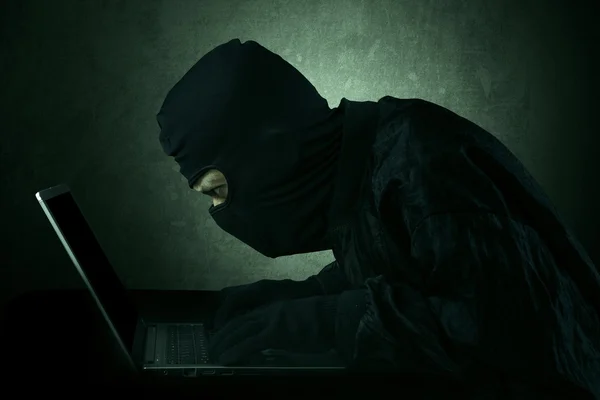 Hacker accessing user information — Stock Photo, Image