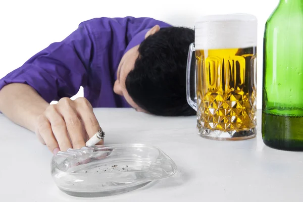 Alcohol and smoking addiction — Stock Photo, Image