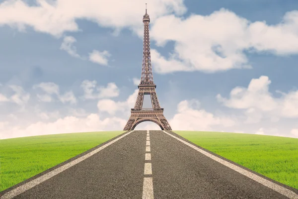 Piękna wieży Eiffla w Paryżu — Zdjęcie stockowe