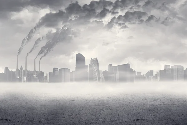 Загрязнение воздуха в городе — стоковое фото