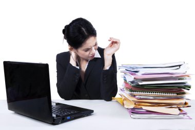 iş kadını ağrılı boyun 1 olması