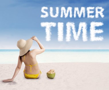 seksi kadın yaz saati bir metin arıyor