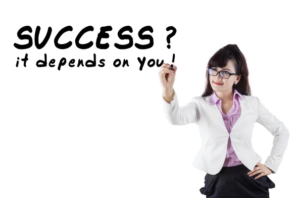 Empresária escreve um conselho para o sucesso — Fotografia de Stock