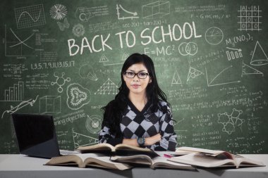 sınıfta zarif öğrenci portresi