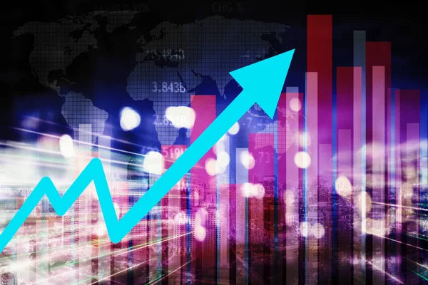 Modern şehir ve dünya haritası arka planına sahip yukarı doğru okun çifte pozlandırılması