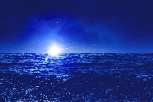 Parlak Işık Gece Gökyüzünde Yıldızlar Olan Güzel Deniz Manzarası Gece — Stok fotoğraf