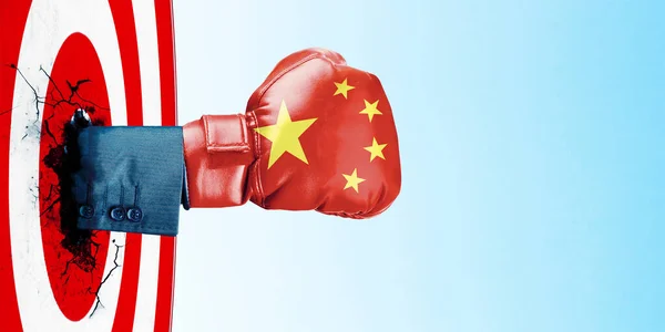 Κοντινό Πλάνο Των Επιχειρηματιών Χέρι Φορώντας Γάντια Πυγμαχίας Την Κινεζική — Φωτογραφία Αρχείου