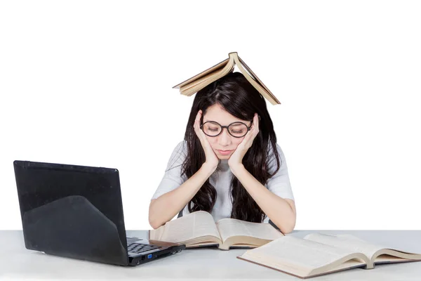 Studentessa Asiatica Sembra Annoiato Durante Lettura Libri Studio Isolato Sfondo — Foto Stock