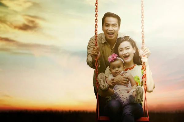 Happy Young Couple Smiling Camera While Playing Together Park Sunlight — 图库照片