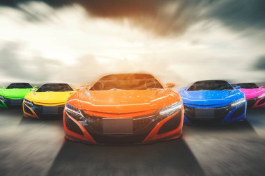 Yarış pistinde sisli arka planda yarışan kalabalık spor arabaların görüntüsü