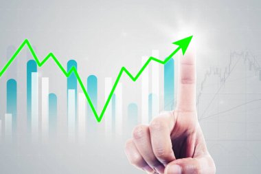 Sanal ekranda yukarı doğru oklara dokunan işaret parmağını kapat