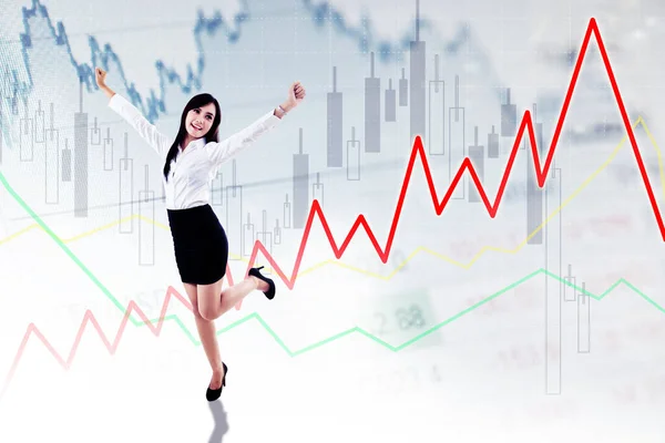 Businesswoman Looks Happy While Standing Increasing Candlesticks Chart Background — Stock Photo, Image