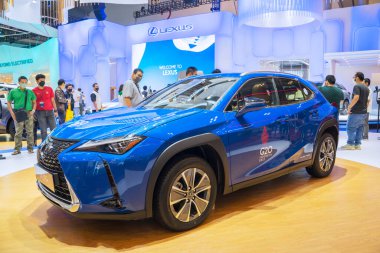 Tangerang - Endonezya. 22 Ağustos 2022: Lexus UX 300e KTT G20 taşımacılığı için Gaikindo Uluslararası Otomobil Fuarı 2022 etkinliği