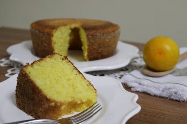 Kabuklu Portakallı Kek