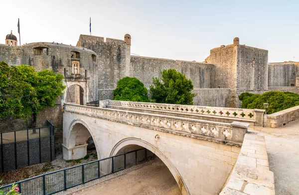 Dubrovnik Eski Kasabasının Kapısı Gündoğumunda Sabah Yumuşak Işık Dubrovnik Unesco — Stok fotoğraf