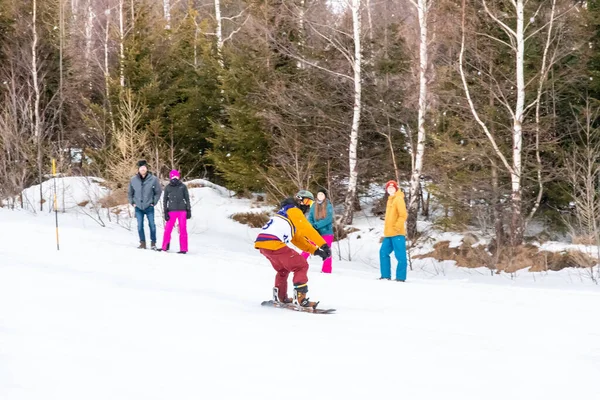 Tatranska Lomnica Eslovaquia 2022 Concurso Esquí Snowboard Zjazd Nadoraz Región —  Fotos de Stock